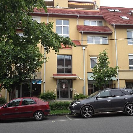 Yuliya Apartment Hévíz Exterior foto